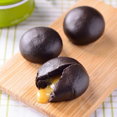 ซาลาเปาลาวาชาโคว์ล - Charcoal Lava Bun